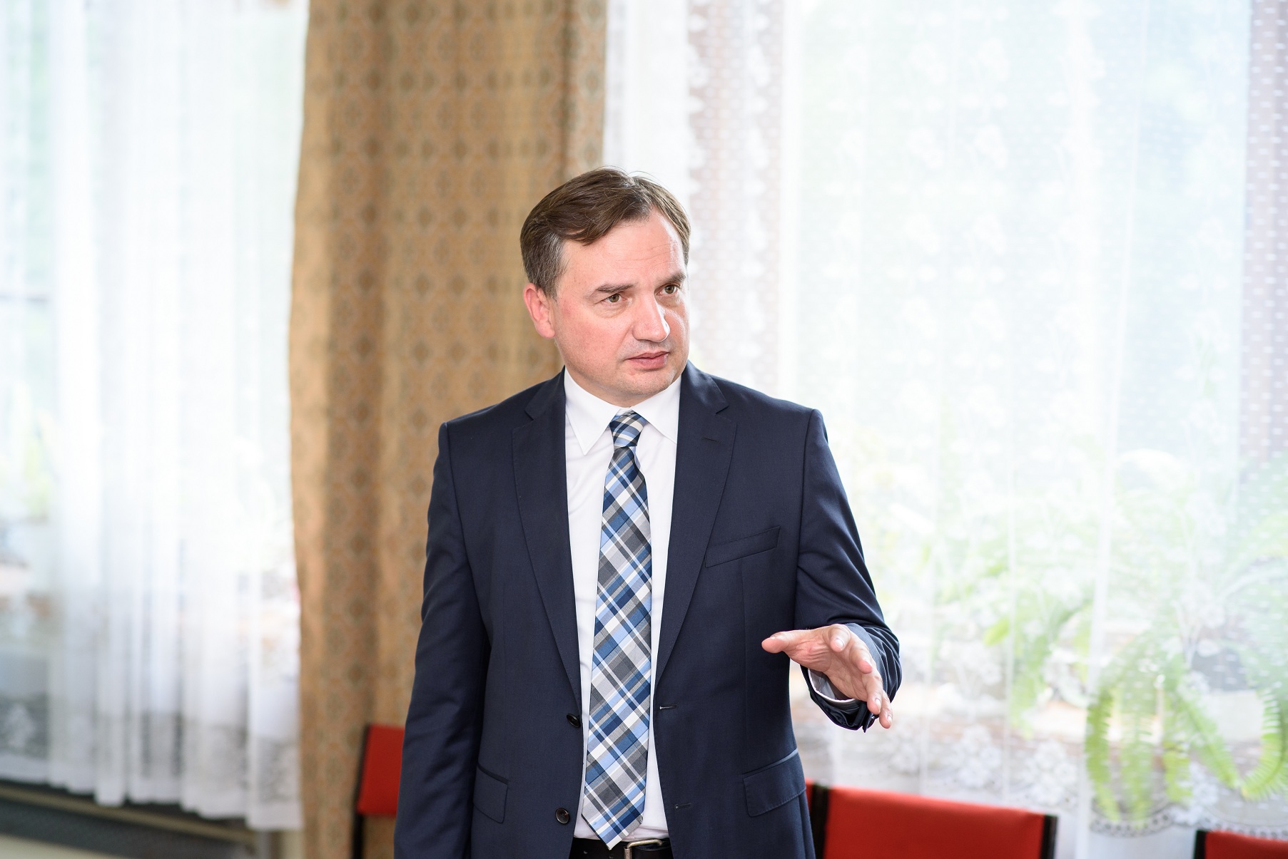 Minister Sprawiedliwości Zbigniew Ziobro oraz Sekretarz Stanu w Ministerstwie Sprawiedliwości Marcin Warchoł odwiedzili Lokalny Punkt Pomocy Pokrzywdzonym Przestępstwem