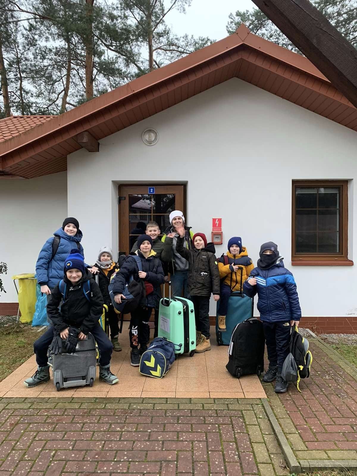 Zimowy pobyt wytchnieniowy dla dzieci i młodzieży z terenów dotkniętych wojną w Ukrainie