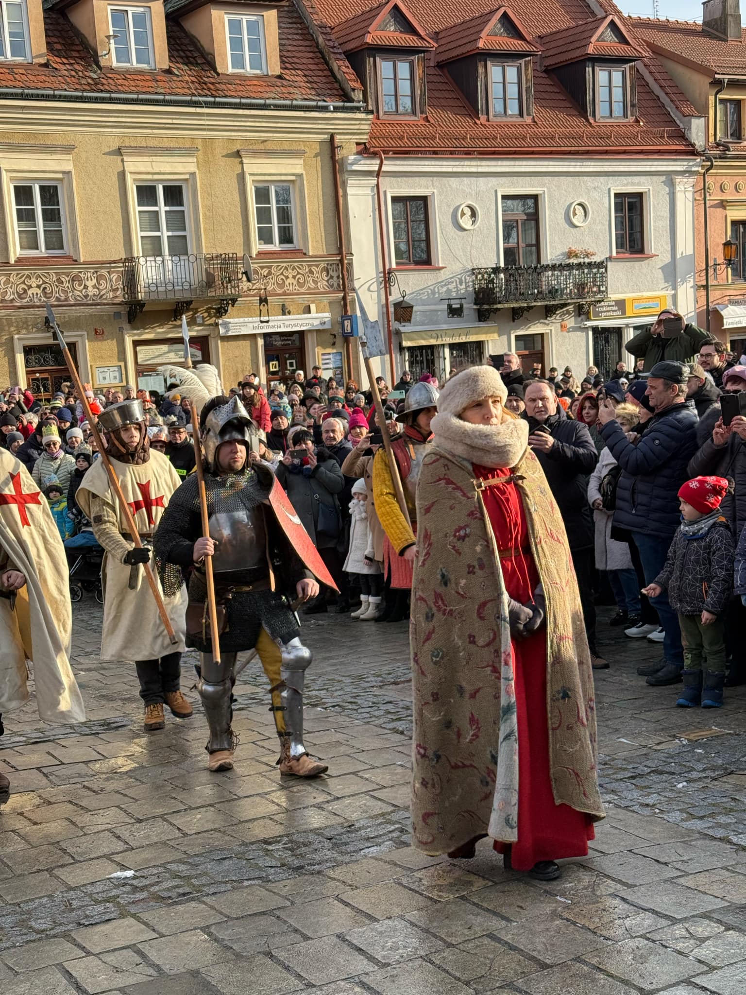 ORSZAK TRZECH KRÓLI"KŁANIAJCIE SIĘ KRÓLOWIE"
