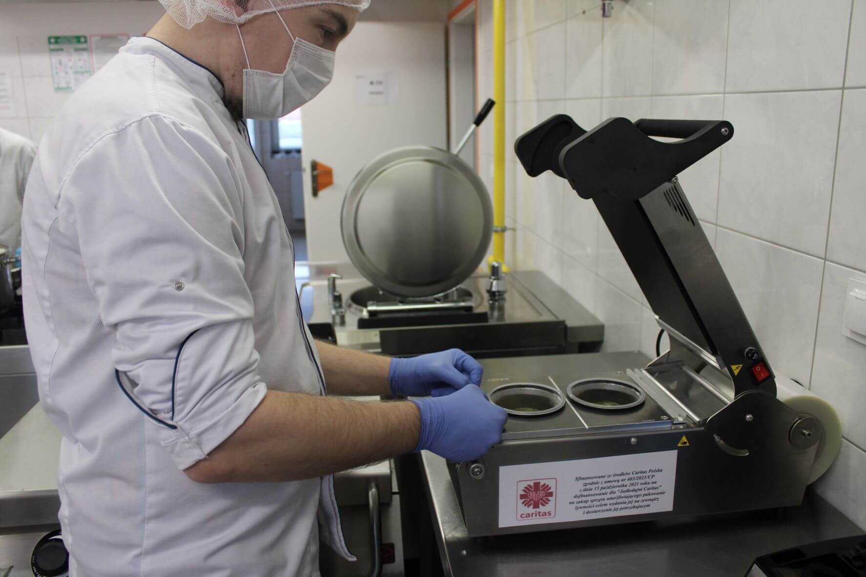 Sprzęt do pakowania żywności w jadłodajni