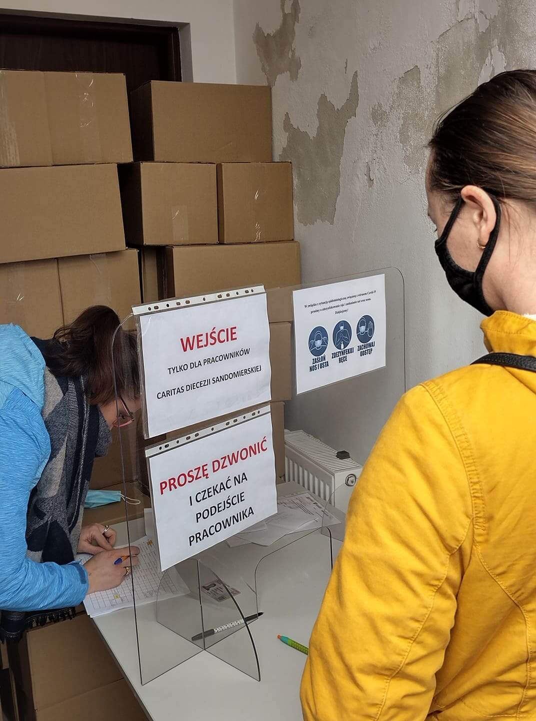 Paczki żywnościowe na święta