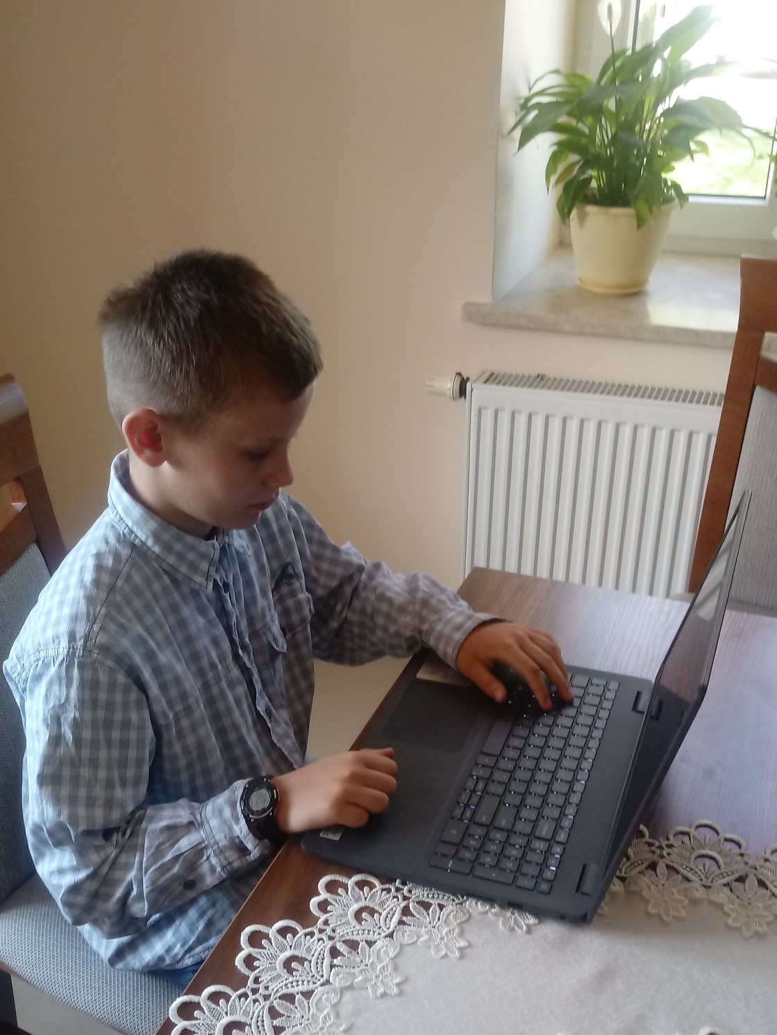 Laptop dzięki Wielkanocnej  Jałmużnie