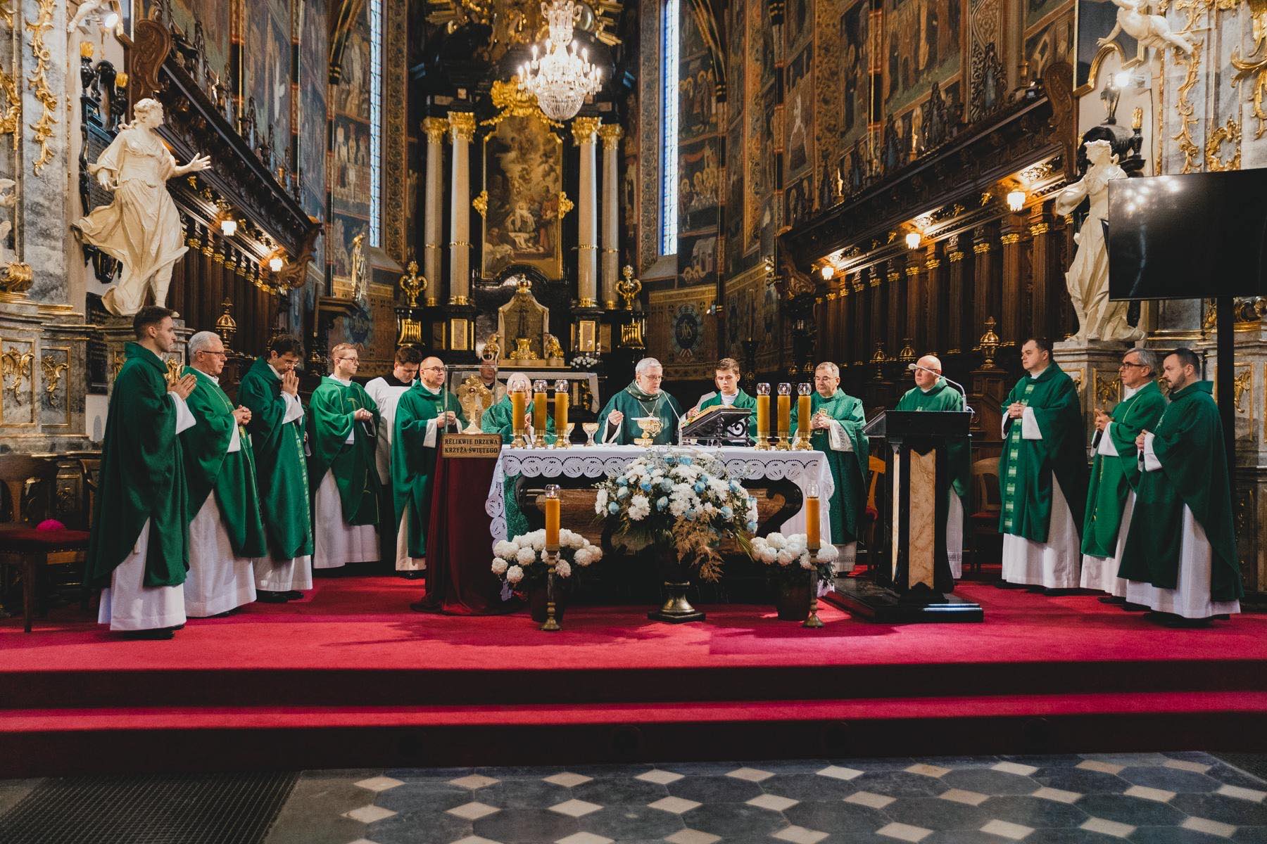 IX Światowy Dzień Ubogich w Diecezji Sandomierskiej – spotkanie pełne nadziei i solidarności