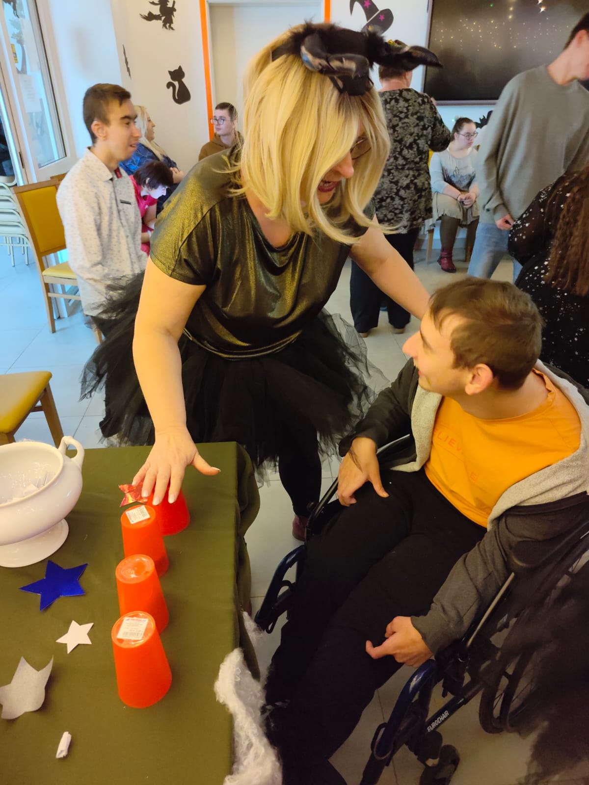 ZABAWA ANDRZEJKOWA UCZESTNIKÓW PROJEKTU - "ŻYJ PEŁNIĄ ŻYCIA"