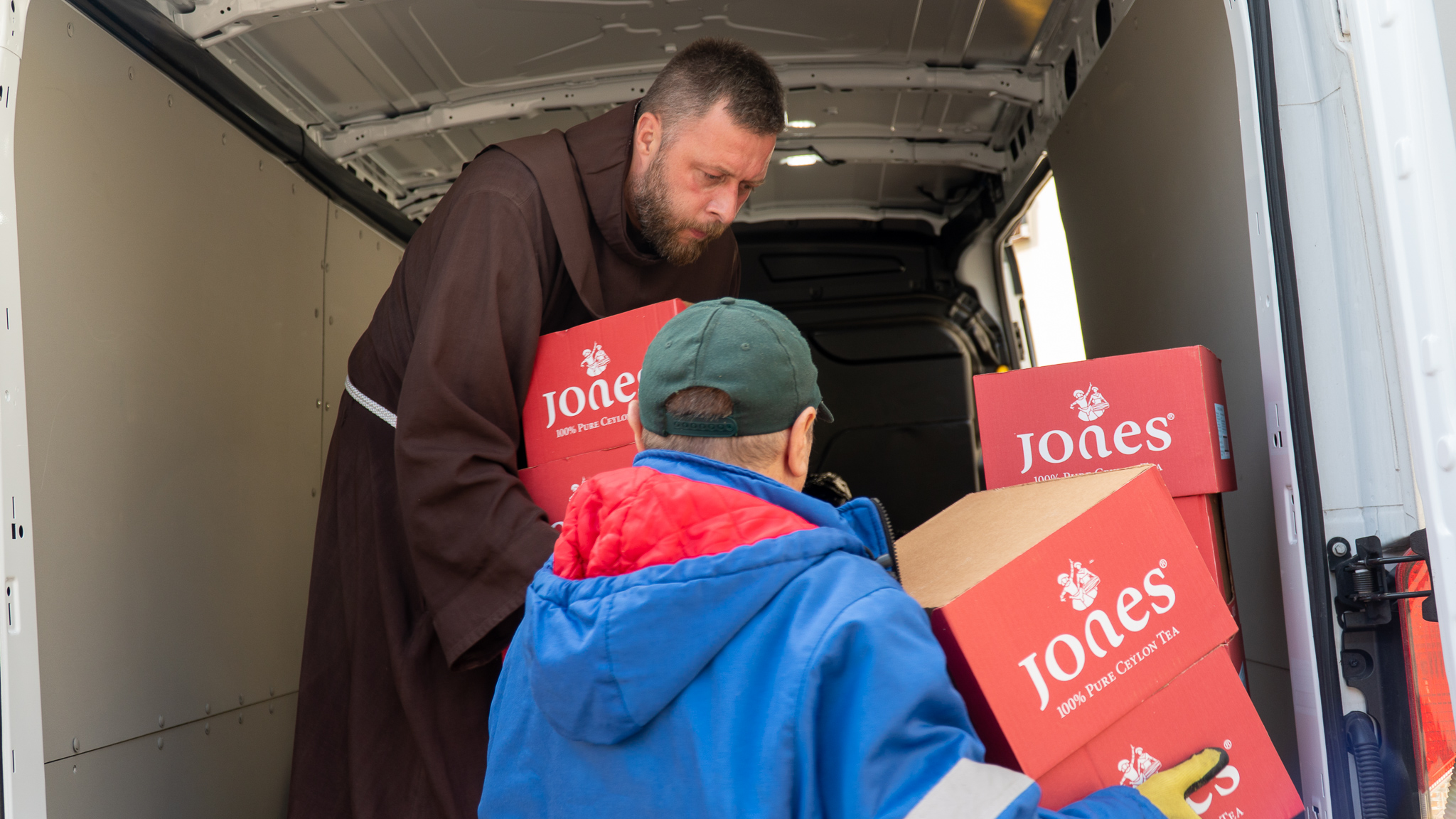 CARITAS DLA UCHODŹCÓW